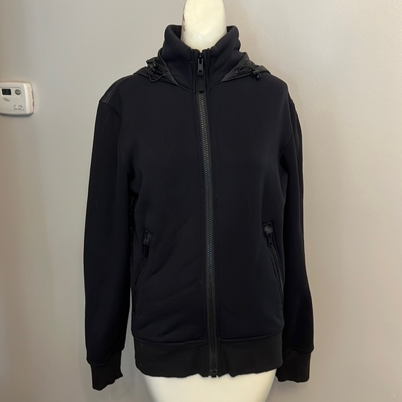 Lululemon men black jacket in size Small. - Picture 1 of 7